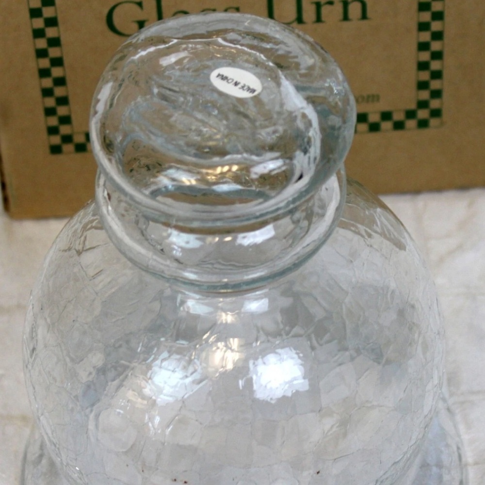 BNIB Southern Living At Home Richmond Glass Urn #40278 - Picture 5 of 5